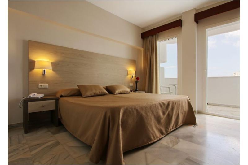 בנאלמדנה Hotel Palia La Roca מראה חיצוני תמונה